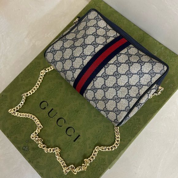 Gucci Cross Body Bag - Picture 1 of 15